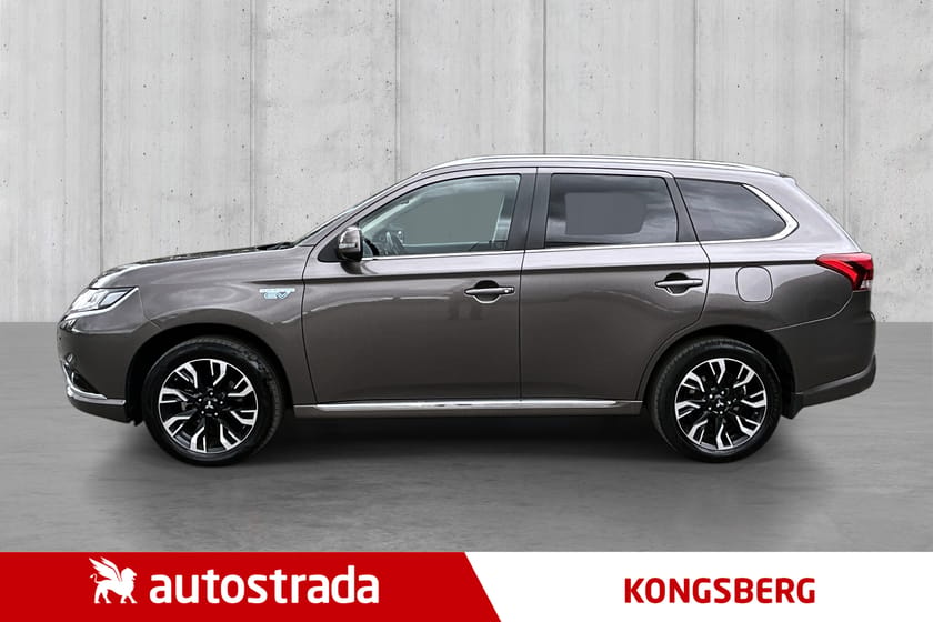 Bilde 2 av Mitsubishi Outlander PHEV Instyle+ 2,0 202hk PHEV/4x4/Aut/Skinn/Navi/360Kamera++