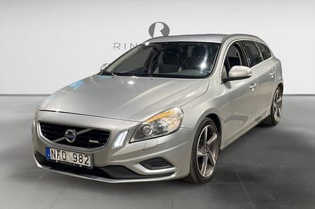Volvo V60 T4 180 HK R-DESIGN PDC BLUETOOTH 0.54L/MIL KAMREMBYTT