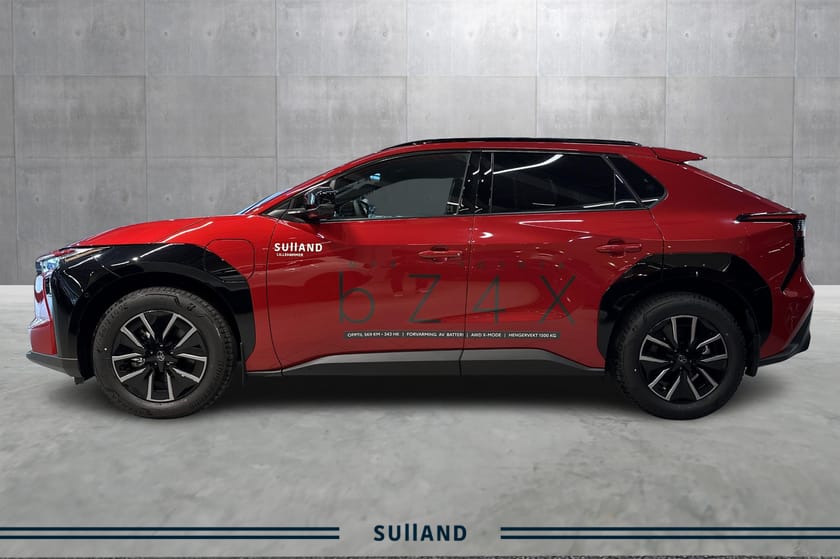 Bilde 2 av Toyota bZ4X NYE TYPEN, EXECUTIVE, 1500KG HENGERVEKT, HENGERFESTE!