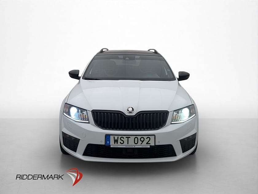 Bild 2 av Škoda Octavia Kombi RS Skoda 2.0 TDI Värmare Navi Halvskinn Drag