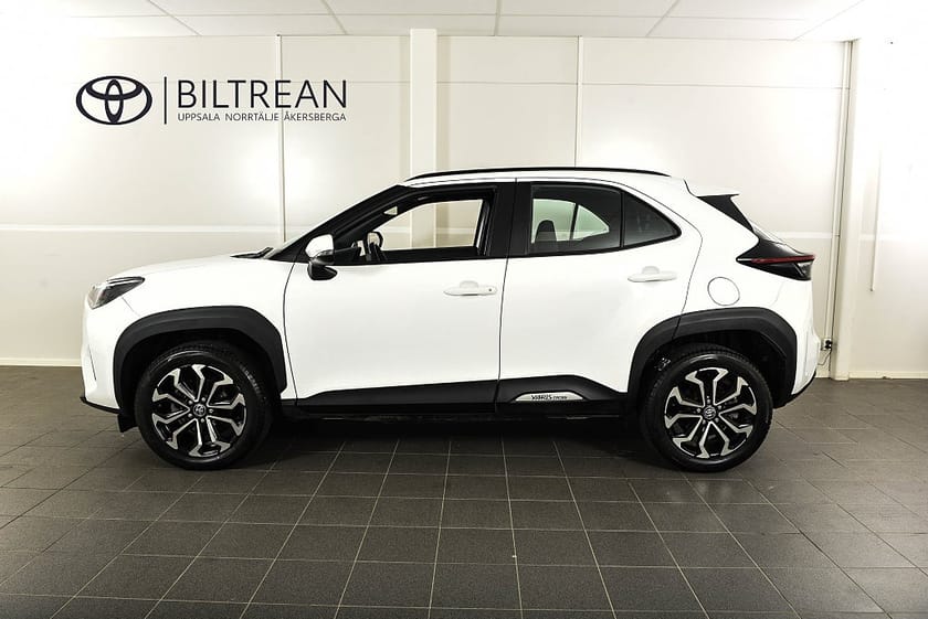 Bild 2 av Toyota Yaris Cross Hybrid AWD-i 1,5 Elhybrid AWD Active Plus Bränslevärmare