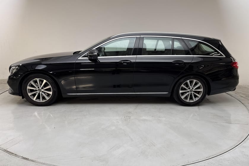 Bild 2 av Mercedes-Benz E 200 T d Kombi S213 (150hk) Avantgarde