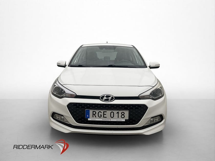 Bild 2 av Hyundai i20 1.4 101hk Premium Rattvärme Bluetooth