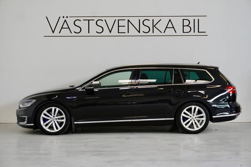Bild 2 av Volkswagen Passat Variant GTE Cockpit/Helläder/Drag/3,45% Ränta