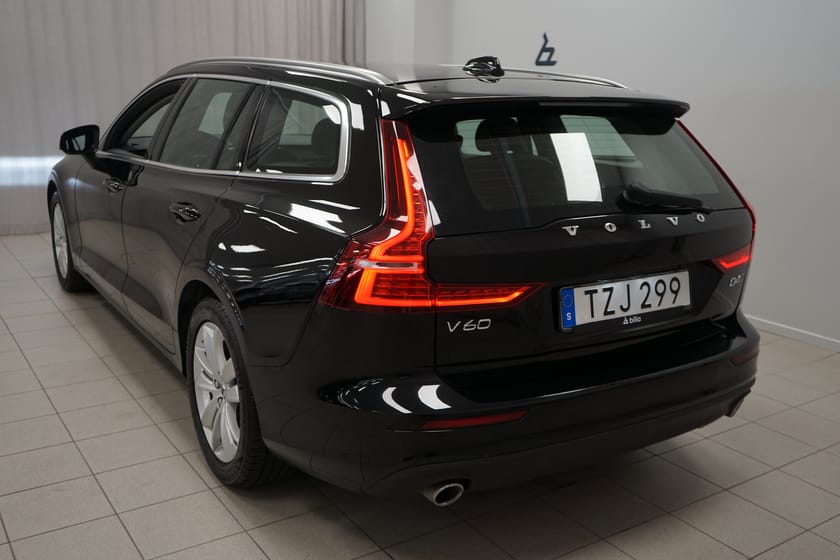 Bild 3 av Volvo V60 D4 AWD Momentum Advanced Edition | Drag |