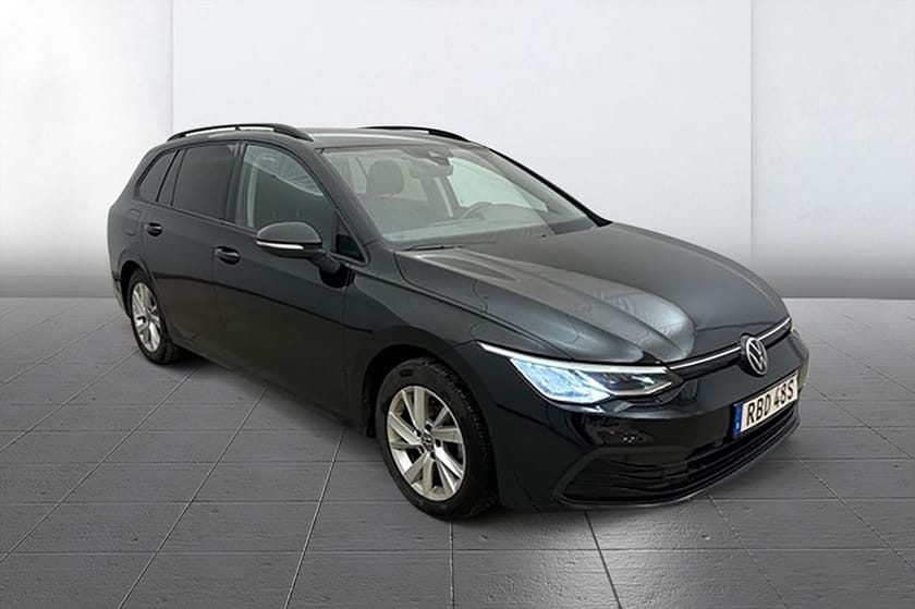 Bild 3 av Volkswagen Golf Sportscombi SC 1.5 eTSI Aut Drag Värmare Kamera PDC 150hk