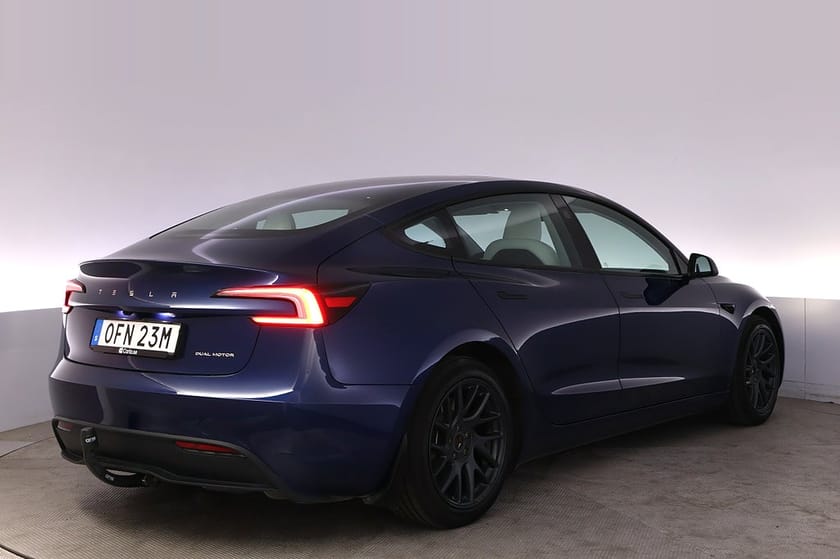 Bild 5 av Tesla Model 3 Long Range AWD Highland Autopilot Pano Drag