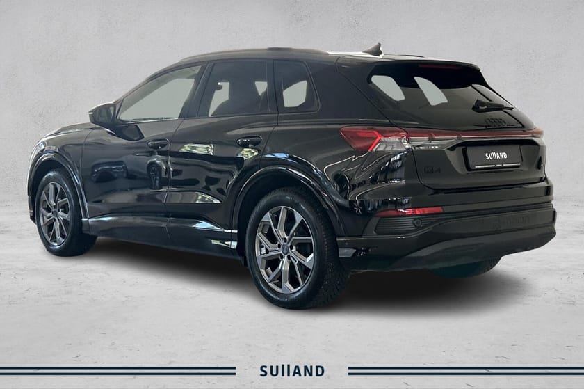 Bilde 3 av Audi Q4 55 e-tron quattro quattr s line pro