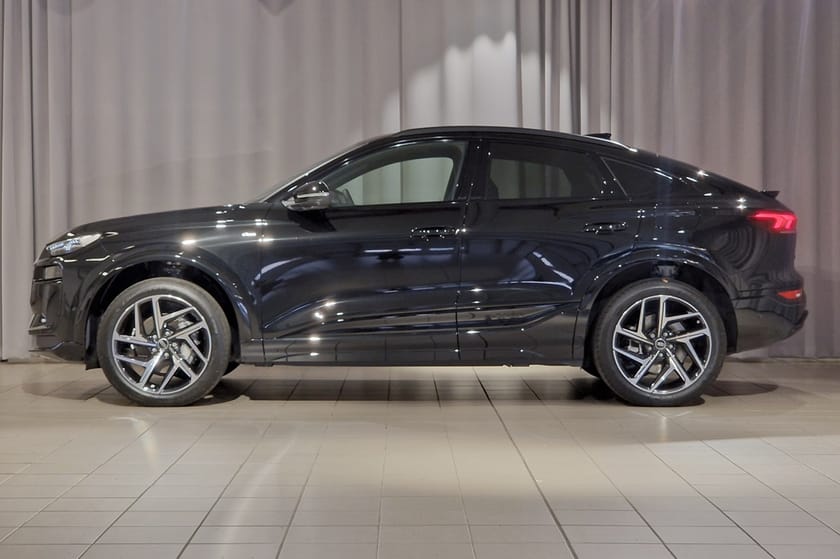 Bild 2 av Audi Q6 Sportback e-tron quattro