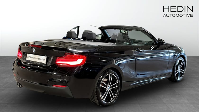 Bild 2 av BMW 220i Cabriolet Convertible M Sport HiFi Comfort Access Elstolar B-Kam