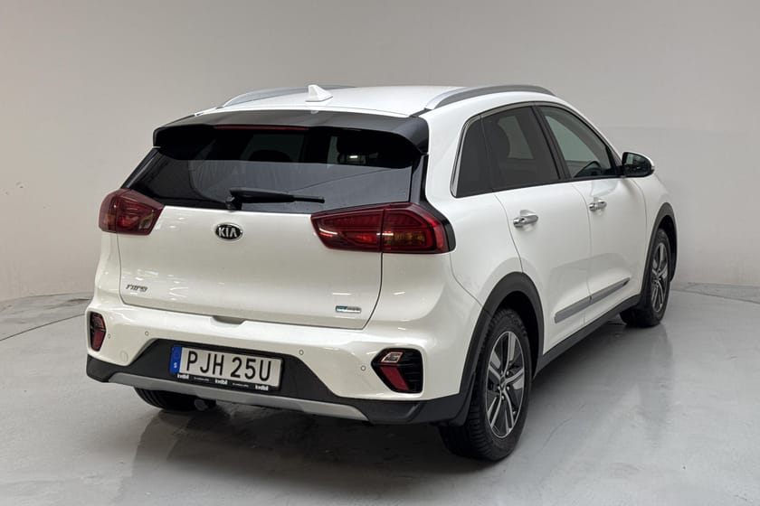 Bild 3 av Kia Niro P-HEV Plug-in Hybrid 1.6 (141hk) Kamera GPS Drag