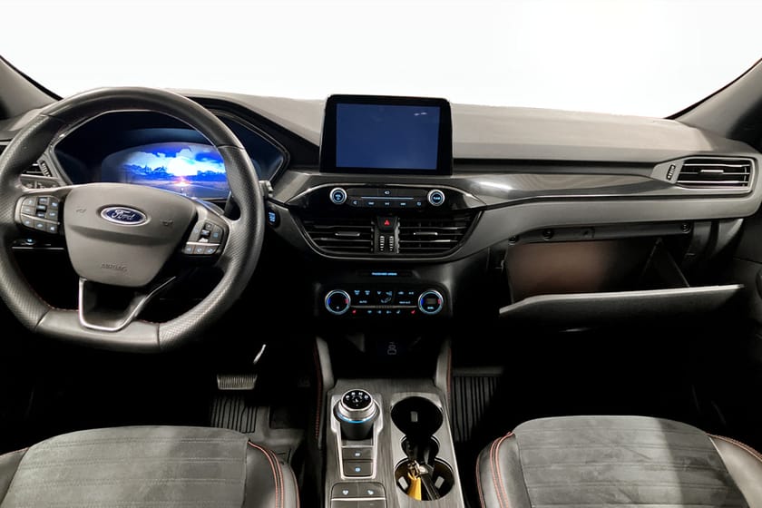 Bild 4 av Ford Kuga Plug-In Hybrid PLUG IN ST LINE X BUSINES