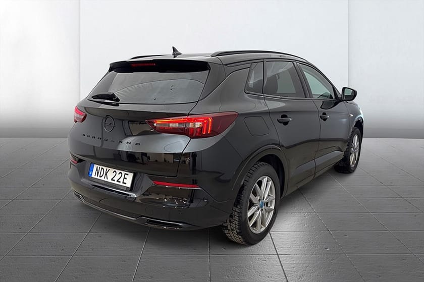 Bild 5 av Opel Grandland 1.2 Turbo GS Line Navi Kamera Cockpit Delläder Rattvärme MOMS