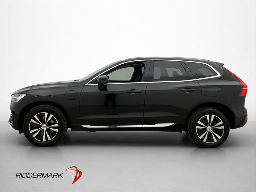 Bild 2 av Volvo XC60 T6 AWD Core Edition Pano Värm Kamera Drag CarPlay