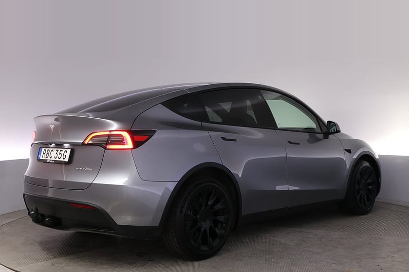 Bild 5 av Tesla Model Y Long Range AWD Autopilot Panorama Drag