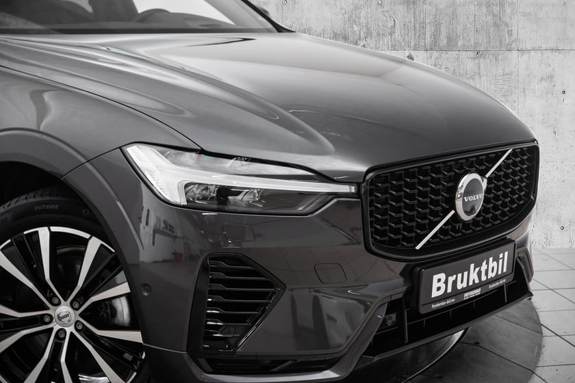 Bilde 2 av Volvo XC60 Recharge T6 Ultima Dark KROK|20"|PANO|HUD|360|H&K