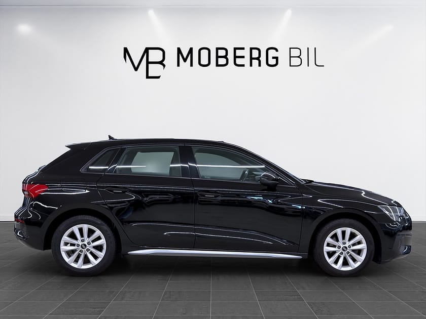 Bild 3 av Audi A3 Sportback 35 TFSI 150hk Comfort B-Kamera Keyless PDC