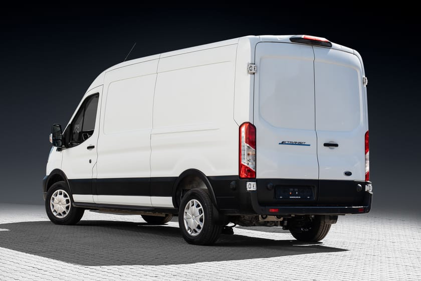 Bilde 5 av Ford E-Transit 425 3-seter|4075 kg|R.kam|Apple carplay|360|Innbytte