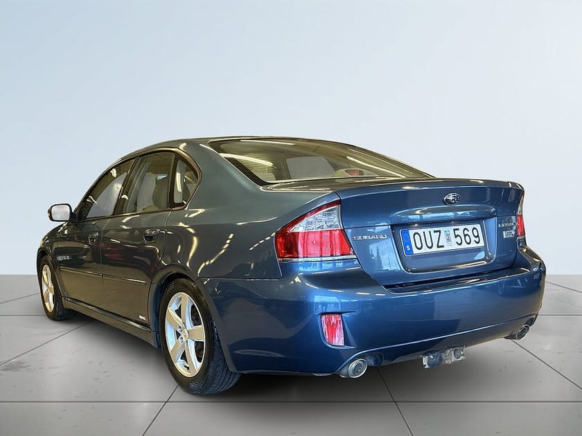 Bild 5 av Subaru Legacy 2.0 4WD/Drag/S&V-Däck/Panoramatak/MoK/Kamkedja