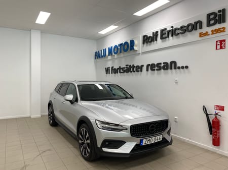 Volvo V60 Cross Country B4 AWD Diesel Adv Edt