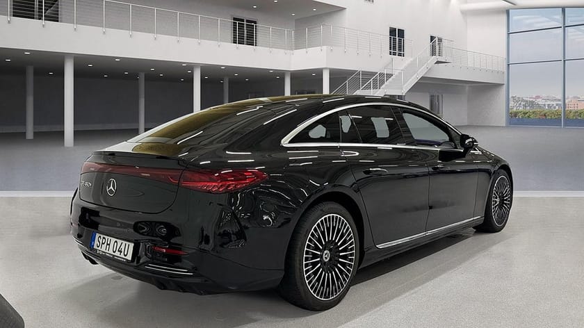 Bild 3 av Mercedes-Benz EQS 450+ AMG Line, Hyperscreen, Minnespaket, Pano, 360, HUD