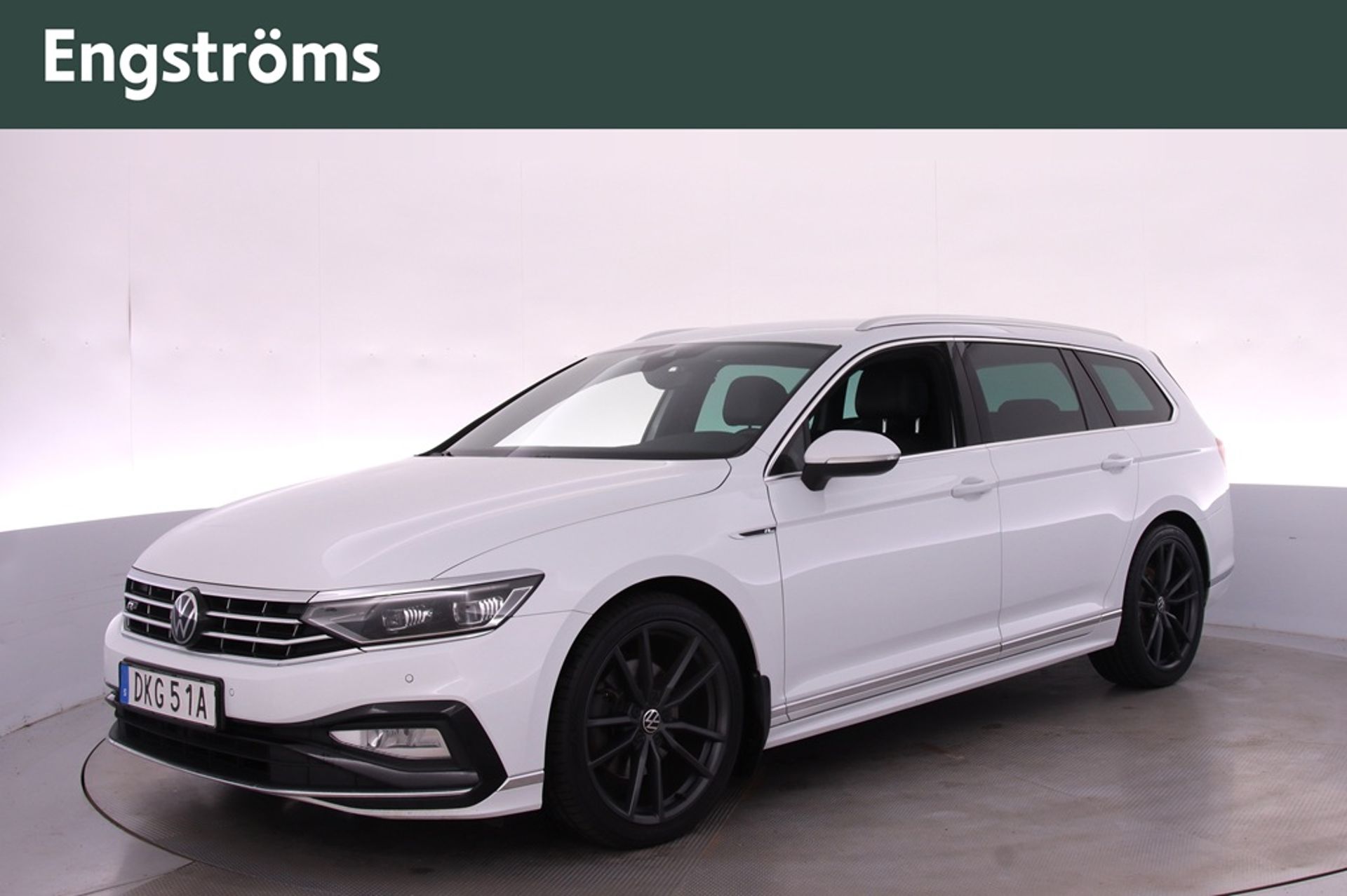 Volkswagen Passat 2023, bild 6/10