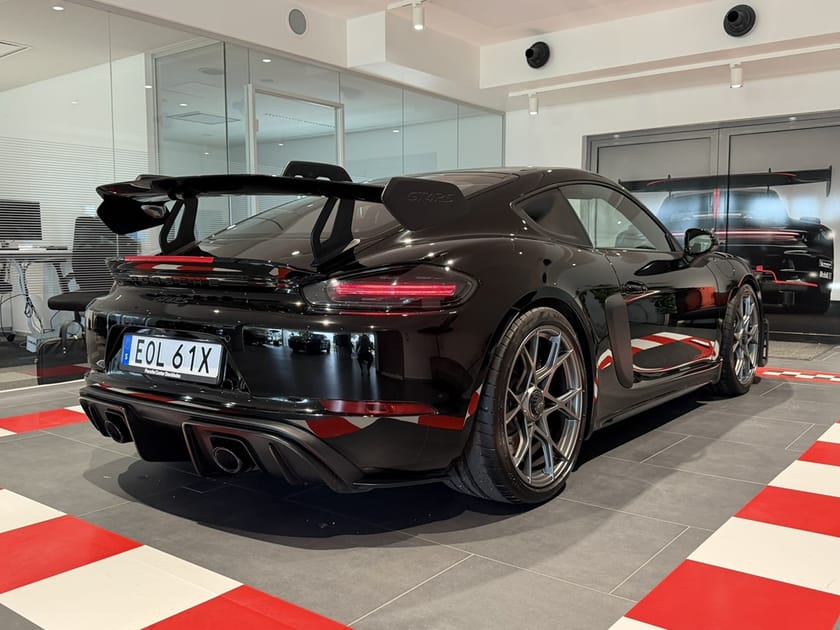 Bild 3 av Porsche 718 Cayman GT4 RS 