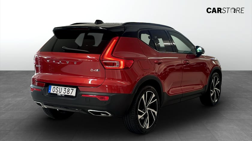 Bild 2 av Volvo XC40 D4 AWD R-Design 190Hk / Drag / Kamera / Blis