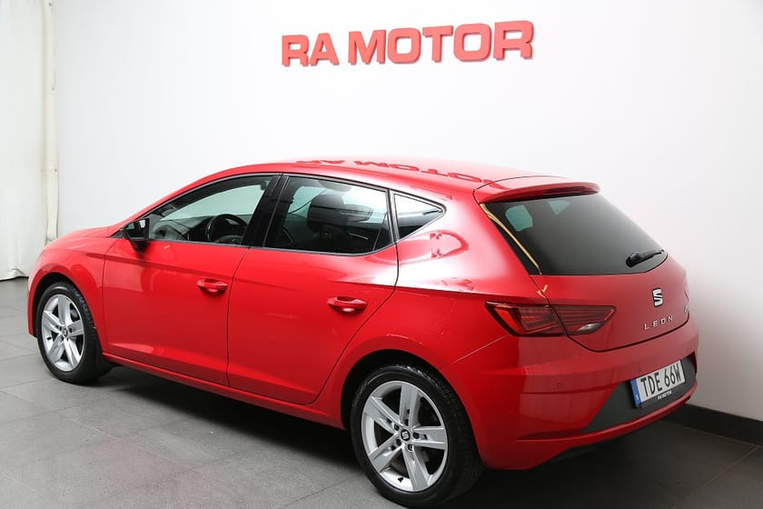 Bild 4 av SEAT Leon 1,0 TSI 115hk FR Beats l Full link l Sensorer fram/bak