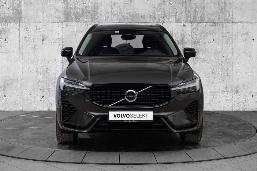 Bilde 4 av Volvo XC60 T6 AWD Plug In Hybrid Plus Dark 350Hk. Hengerfeste!