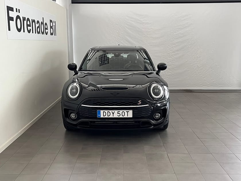 Bild 2 av MINI Cooper S Clubman Aut H/K HUD Nav Panorama Dragkrok Backkamera