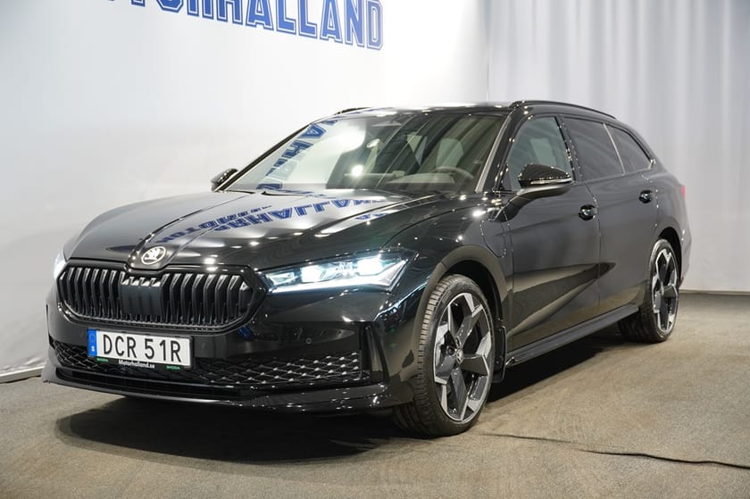 Bild 2 av Škoda Superb iV Kombi SPORTLINE 1,5 TSI 204 HK