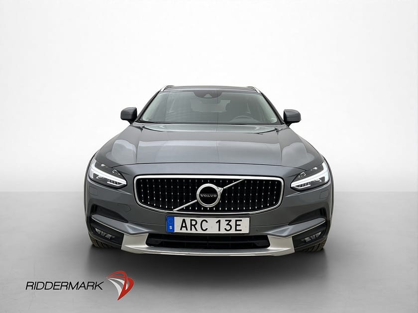 Bild 2 av Volvo V90 Cross Country Polestar D4 AWD Plus HUD Skinn Drag