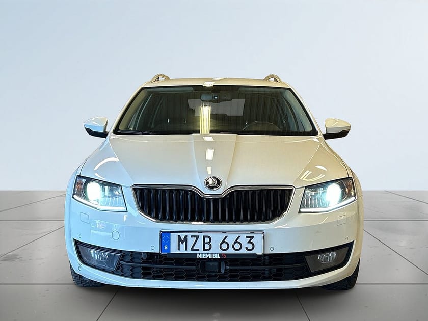 Bild 2 av Škoda Octavia Kombi Skoda 1.8 TSI 4x4 Drag/P-sens/AdaptivFart/MoK-värm