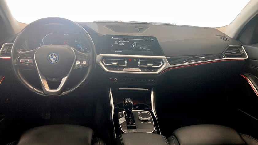 Bild 4 av BMW 330e Touring Steptronic