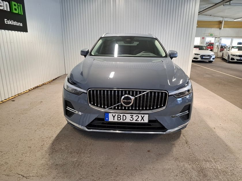 Bild 3 av Volvo XC60 Recharge T6 AWD 350 18,8kWh Pano Värm Led Drag