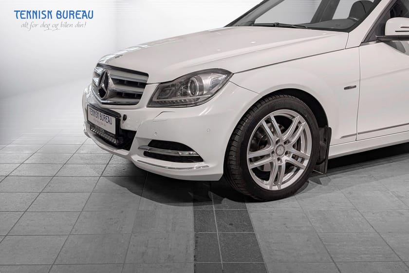 Bilde 2 av Mercedes-Benz C 250 CDI 4MATIC BE 204hk aut. Krok/Skinn/Xenon/Navi