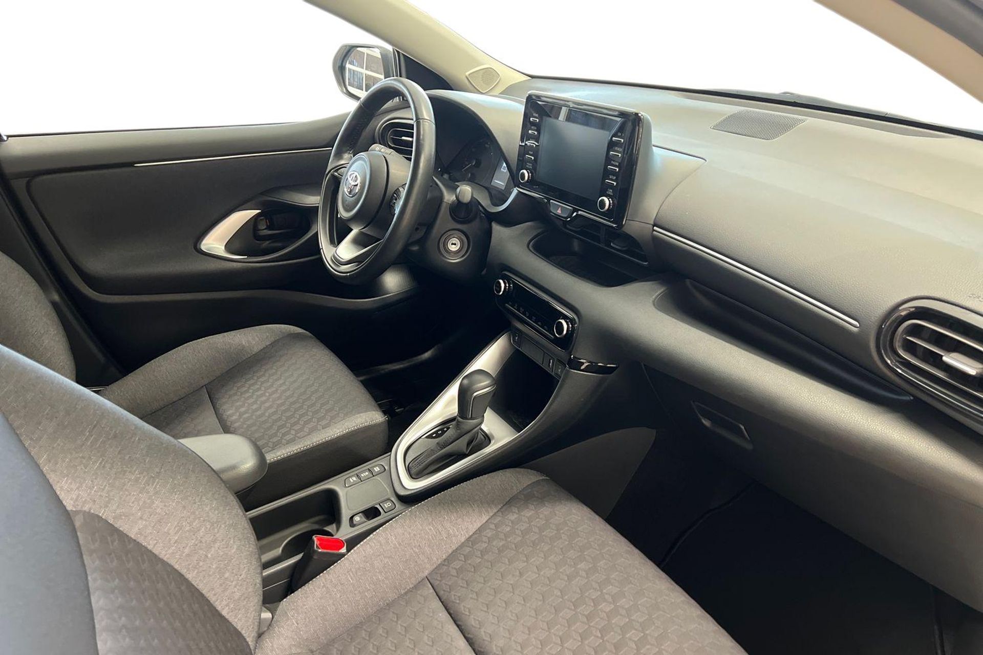 Toyota Yaris 2024, bild 7/10