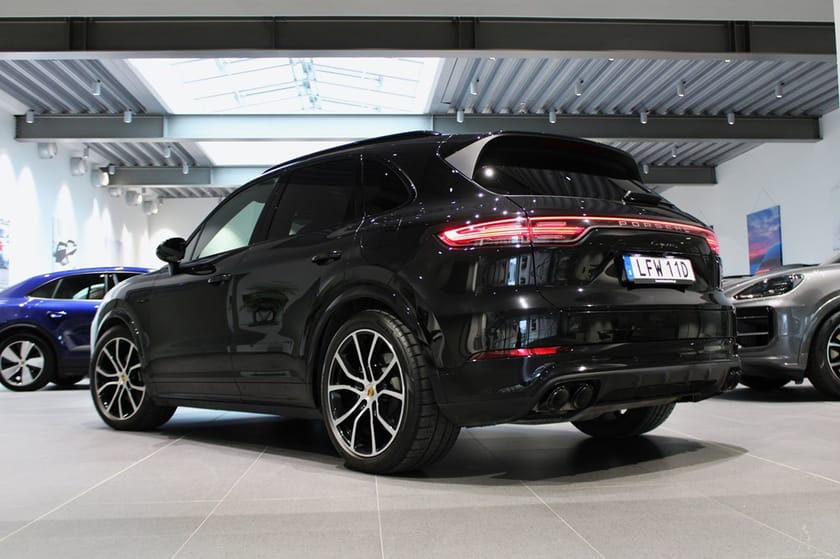 Bild 2 av Porsche Cayenne E-Hybrid PLATINUM EDITION