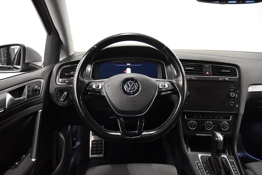 Bild 2 av Volkswagen Golf Alltrack 2.0 TDI 4Motion Drag Pano Massage Cockpit P-värm