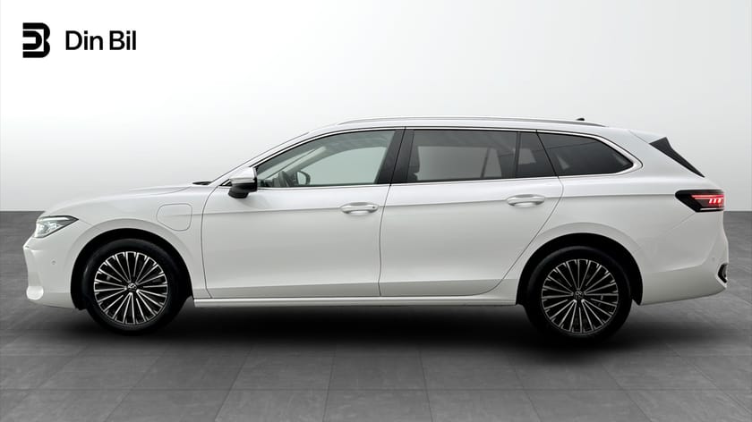 Bild 2 av Volkswagen Passat Variant eHybrid Elegance DSG Drag/P-värmare