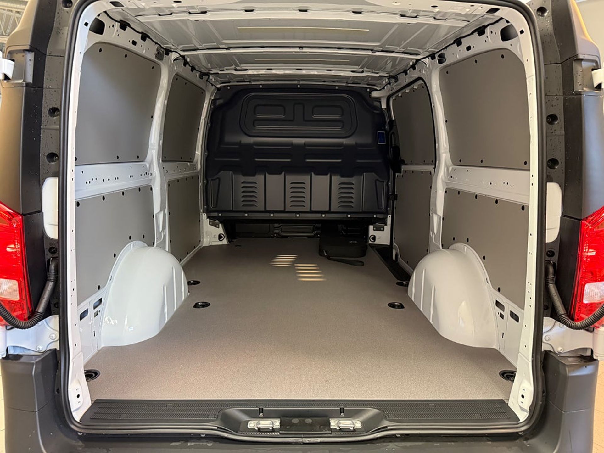 Mercedes-Benz eVito 112 Lång PRO 2025, bild 6/10