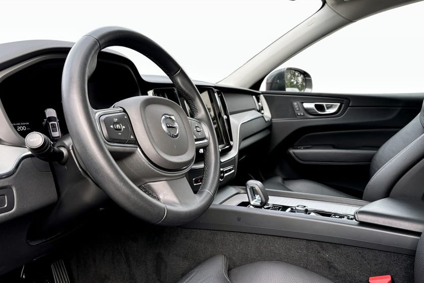 Bild 5 av Volvo XC60 Recharge T6 Core Bright