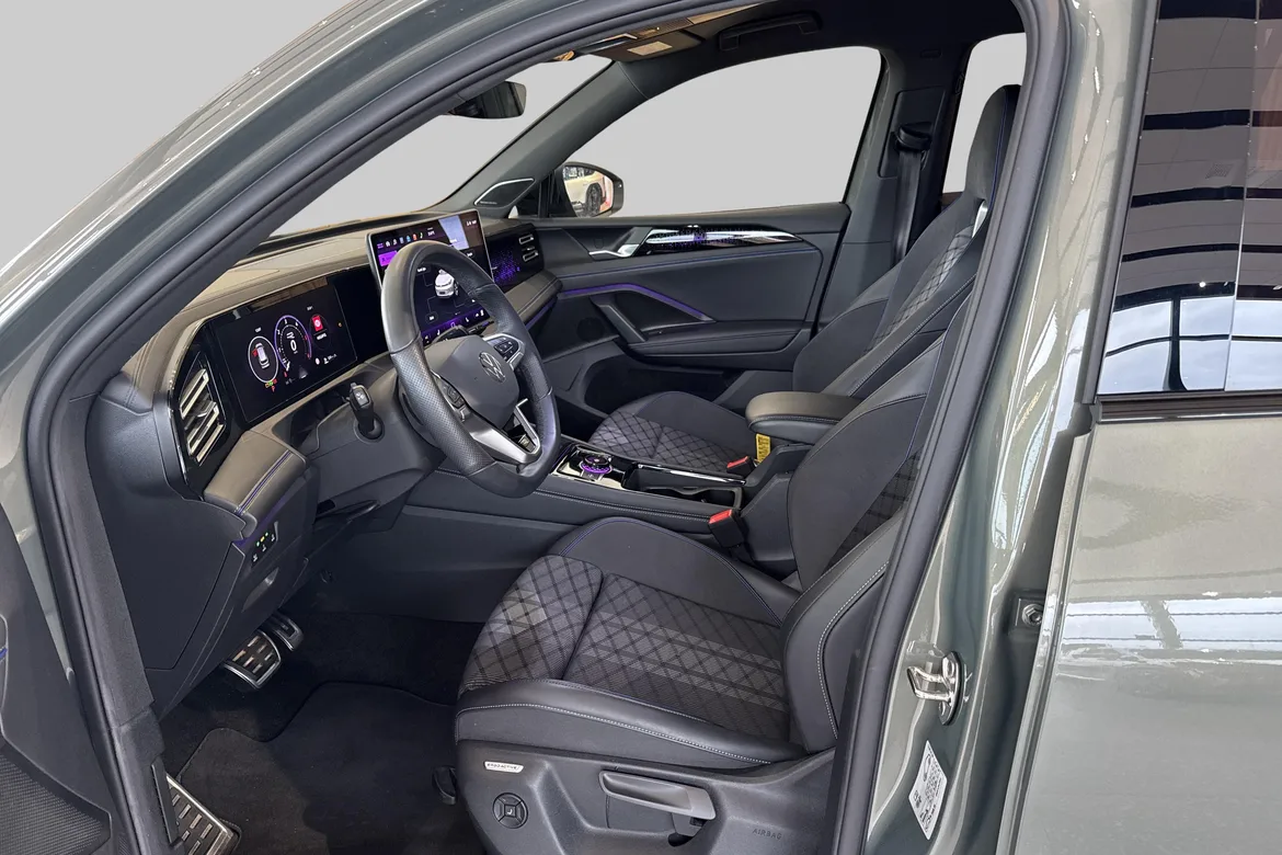 picture of a car