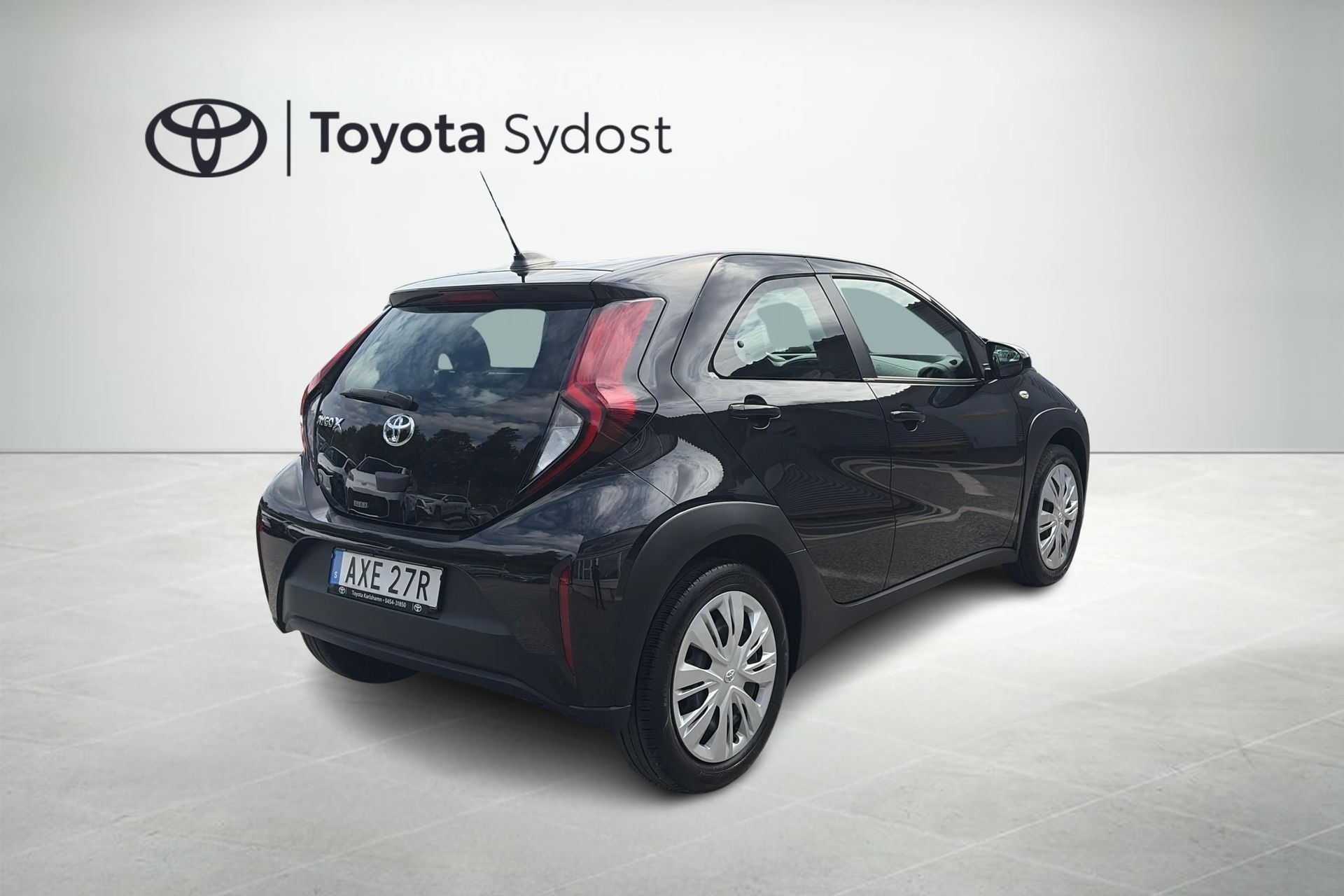 Toyota Aygo X 1.0 Play Manuell 2023, bild 2/15