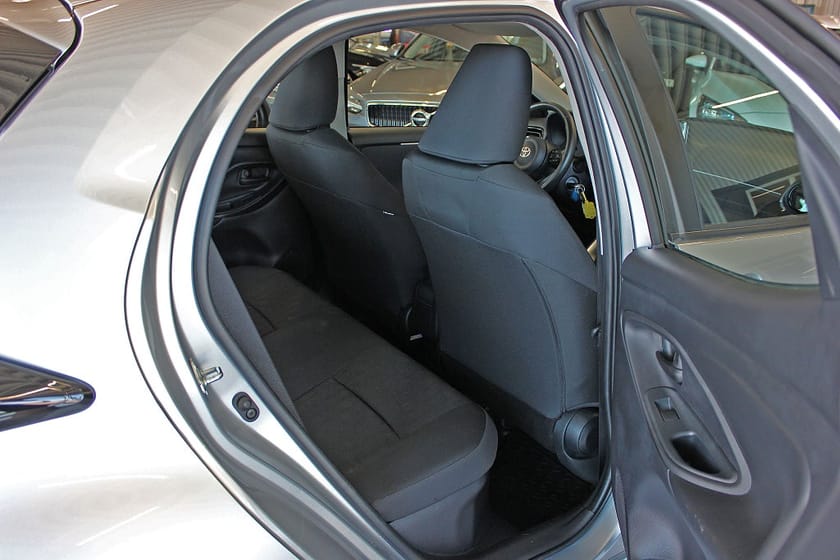 Bild 4 av Toyota Yaris Hybrid 115 CVT5D ACTIVE KOMFORTPAKET Kamera  V-Hjul Alu