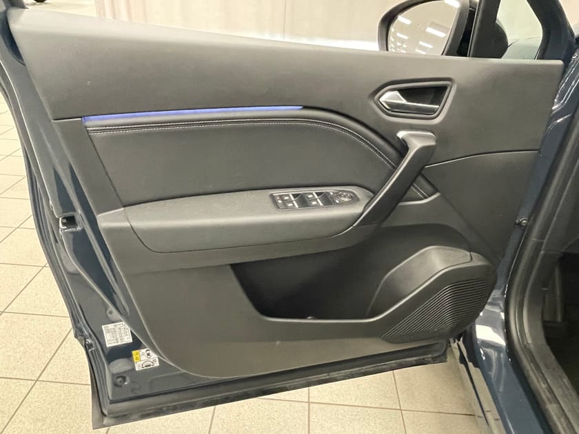 Bild 5 av Renault Captur TCe 90 Techno | Drag |