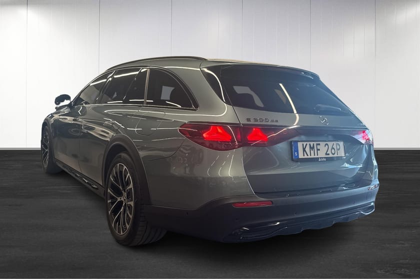 Bild 2 av Mercedes-Benz E 300 de 4MATIC All-Terrain 