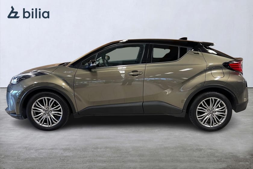 Bild 4 av Toyota C-HR Hybrid 1,8 EXECUTIVE JBL BI-TONE VINTERHJUL
