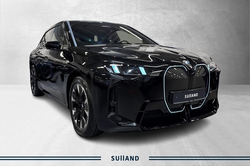 Bilde 2 av BMW iX xDrive60 – 544 hk – Flott utstyrsnivå – Norsk bil